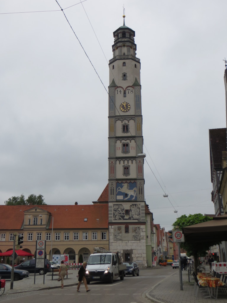 Le beau Rathaus. On a mangé à son pied, sur la gauche.
